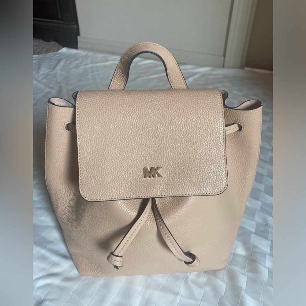 Michael Kors Junie Medium Pebbled Leather Backpack Butternut